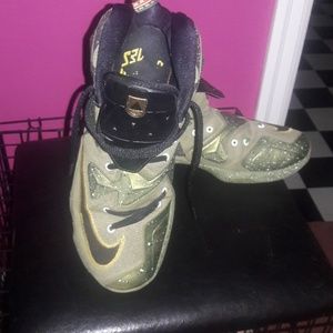 Mens Nike high top sneakers